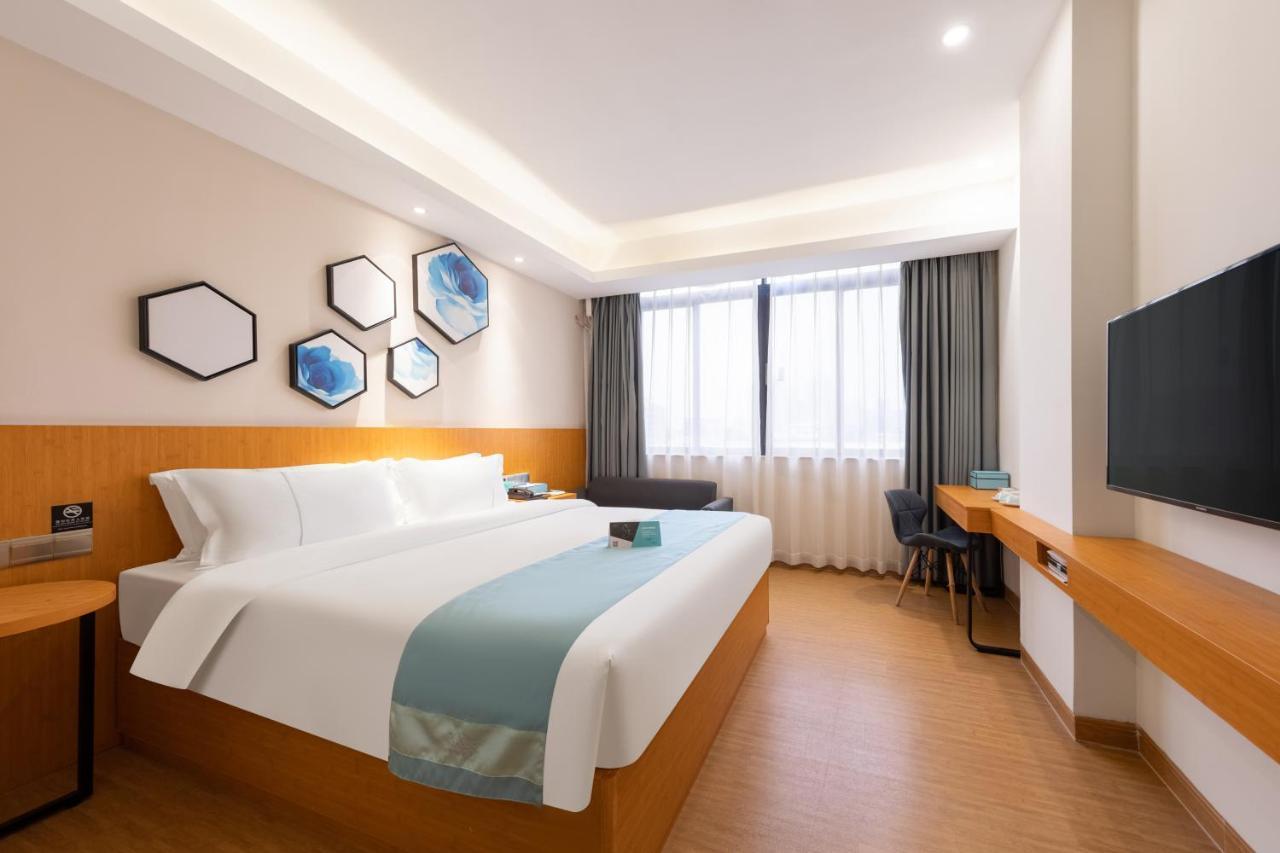 Xana Lite Hotel - Guangzhou Fangcun Huadiwan Metro Station Bagian luar foto