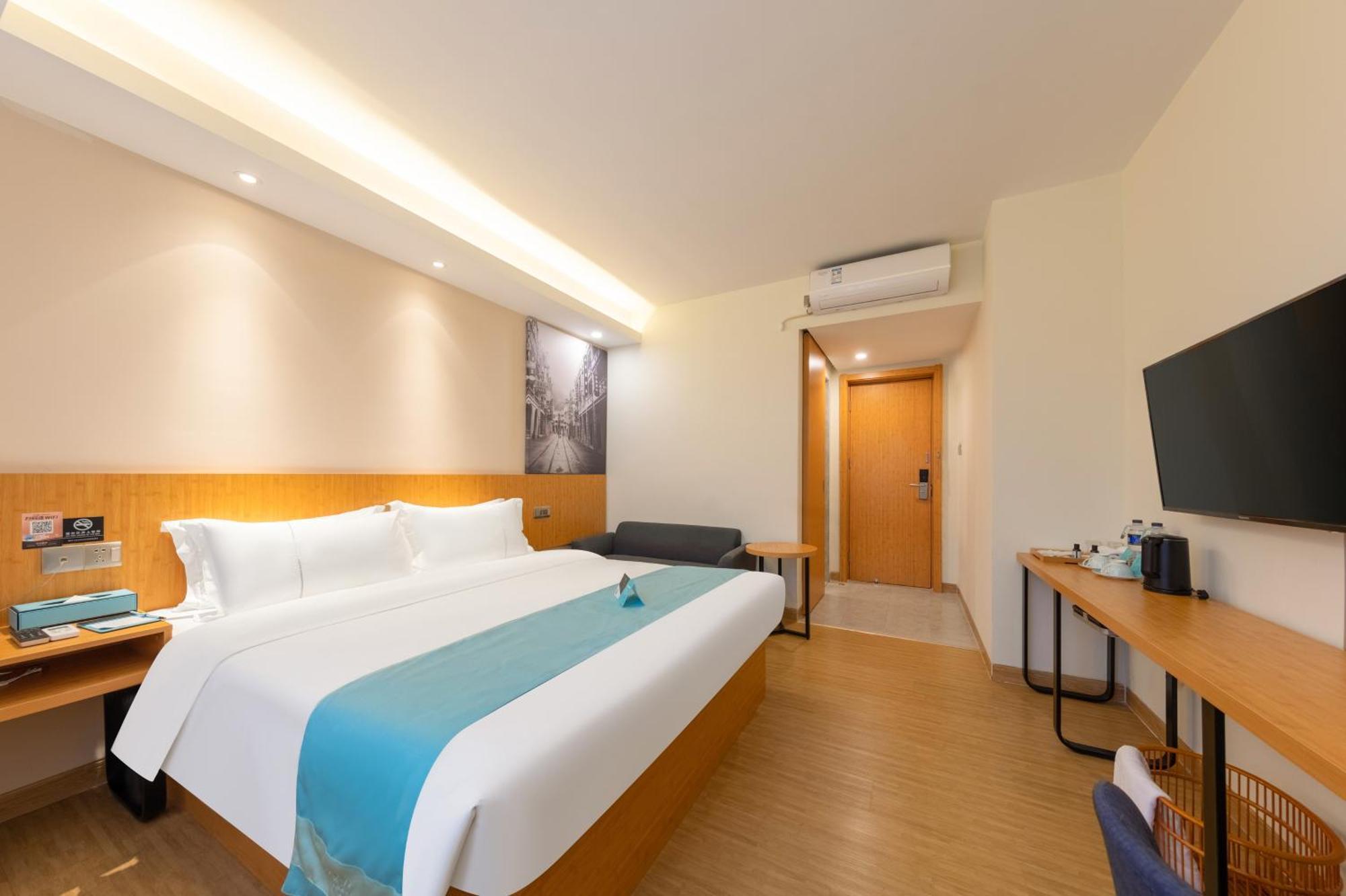 Xana Lite Hotel - Guangzhou Fangcun Huadiwan Metro Station Bagian luar foto