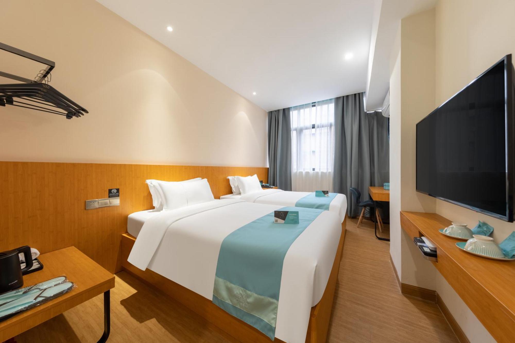 Xana Lite Hotel - Guangzhou Fangcun Huadiwan Metro Station Bagian luar foto